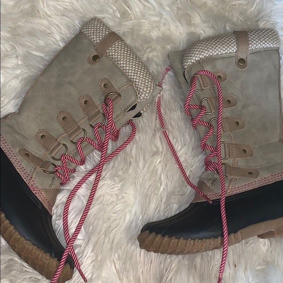 Super Cute Snow Boots!!